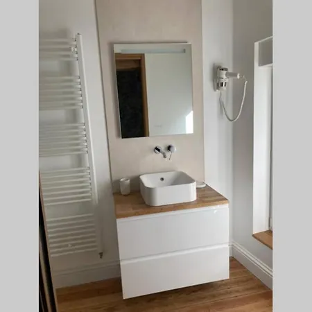 Maison De Charme En Plein Centre Hébergement de vacances *